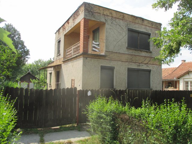 Eladó családi ház, Vésztőn 26 M Ft, 3+1 szobás