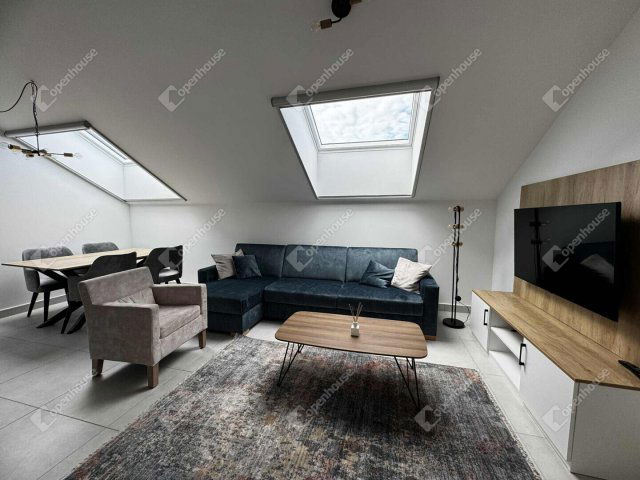 Kiadó téglalakás, albérlet, Székesfehérvárott 300 E Ft / hó