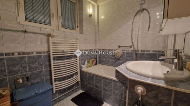 Eladó téglalakás, Budapesten, II. kerületben 99.8 M Ft, 2 szobás