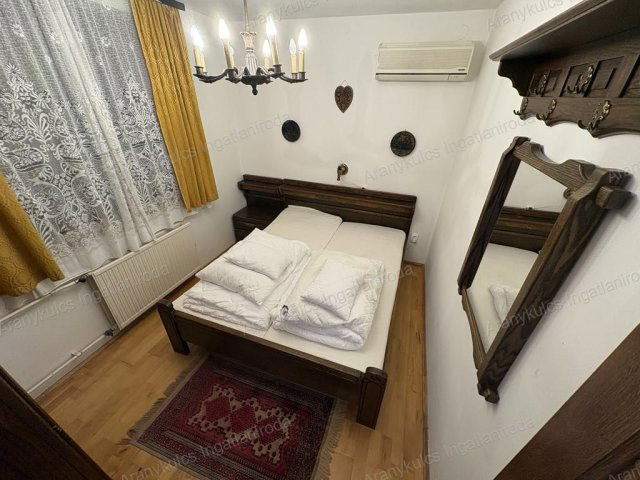 Eladó nyaraló, Szántódon 199 M Ft, 5 szobás