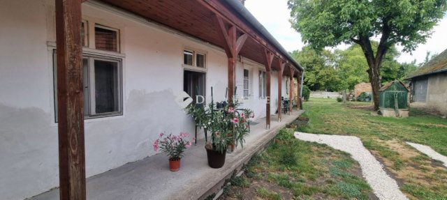 Eladó családi ház, Pátyon 57.9 M Ft, 4 szobás