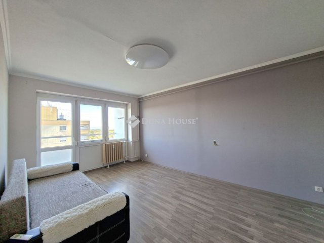 Kiadó panellakás, albérlet, Székesfehérvárott 145 E Ft / hó