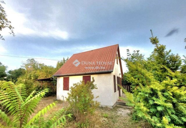 Eladó családi ház, Kincsesbányán 23.5 M Ft, 2 szobás
