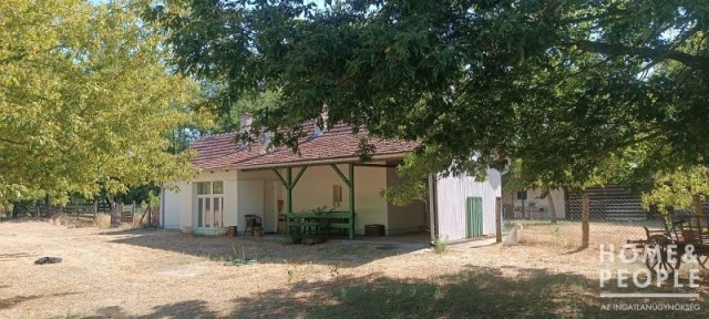 Eladó családi ház, Öttömösön 36.7 M Ft, 2+2 szobás