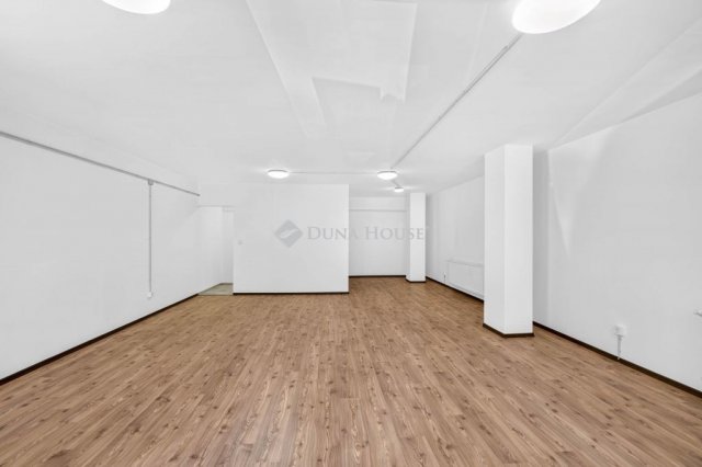 Eladó iroda, Budapesten, XI. kerületben 79.9 M Ft