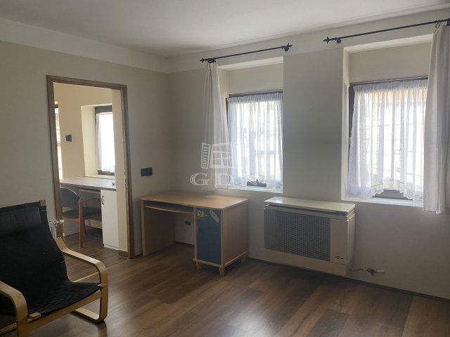 Kiadó téglalakás, albérlet, Budapesten, III. kerületben