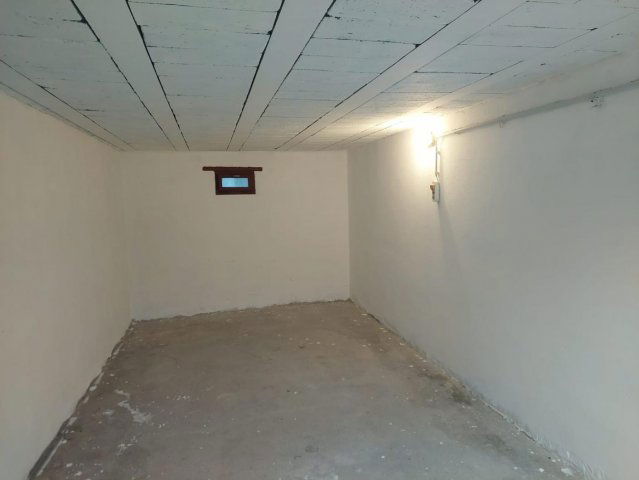 Eladó garázs, Tatabányán 7 M Ft / költözzbe.hu