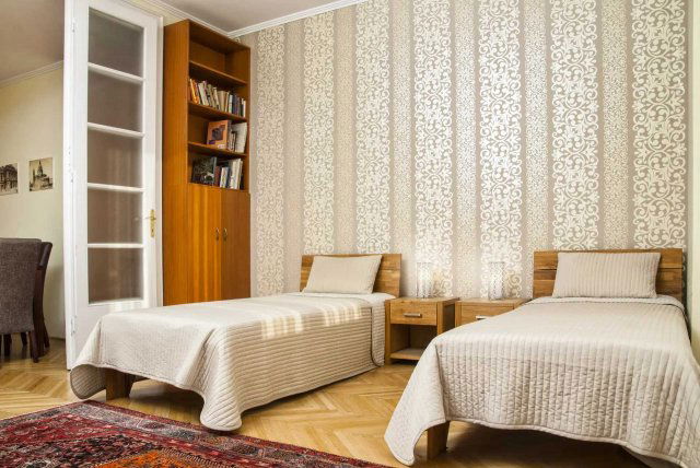 Eladó téglalakás, Budapesten, VII. kerületben, Károly körúton