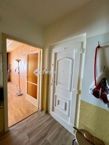 Eladó panellakás, Szegeden 45 M Ft, 1+2 szobás