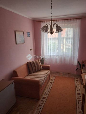 Eladó téglalakás, Mosonmagyaróváron 35 M Ft, 2 szobás