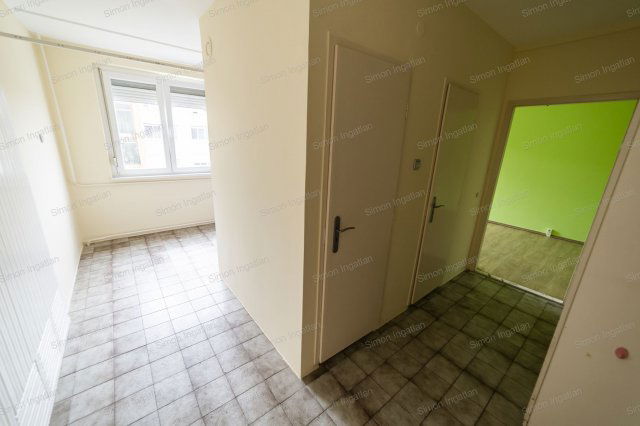 Kiadó panellakás, albérlet, Kecskeméten 140 E Ft / hó, 2 szobás