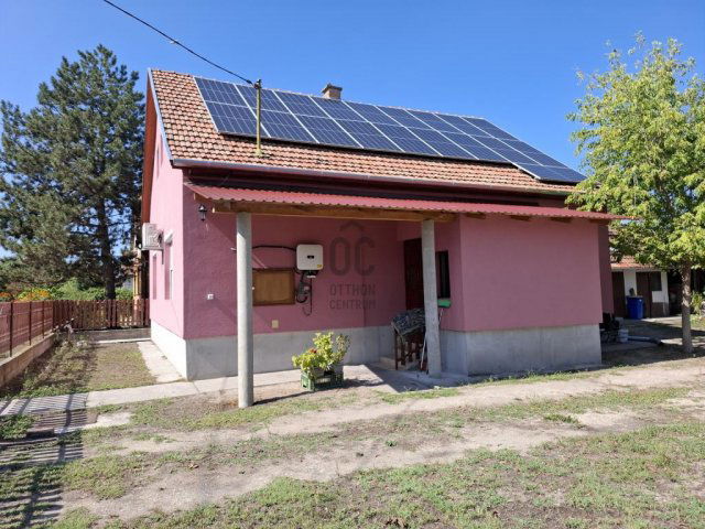 Eladó családi ház, Tiszakécskén 44.9 M Ft, 5 szobás