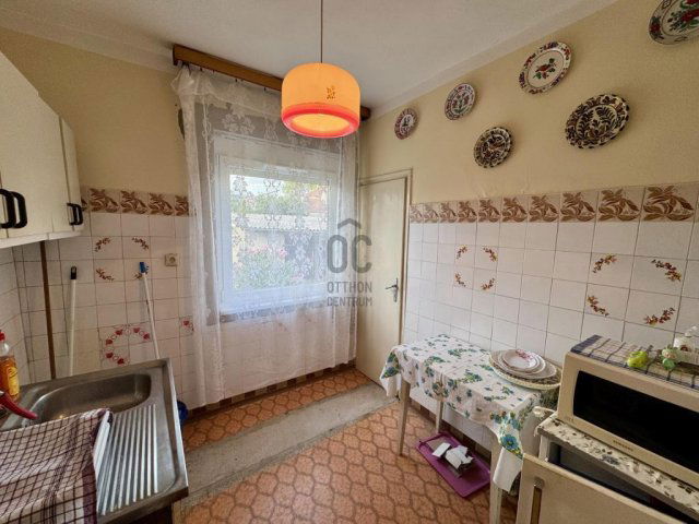 Eladó téglalakás, Nagykanizsán 27.9 M Ft, 3 szobás