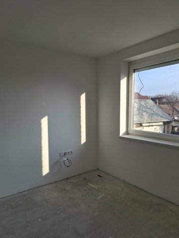 Eladó téglalakás, Hajdúböszörményen 89.9 M Ft, 2 szobás