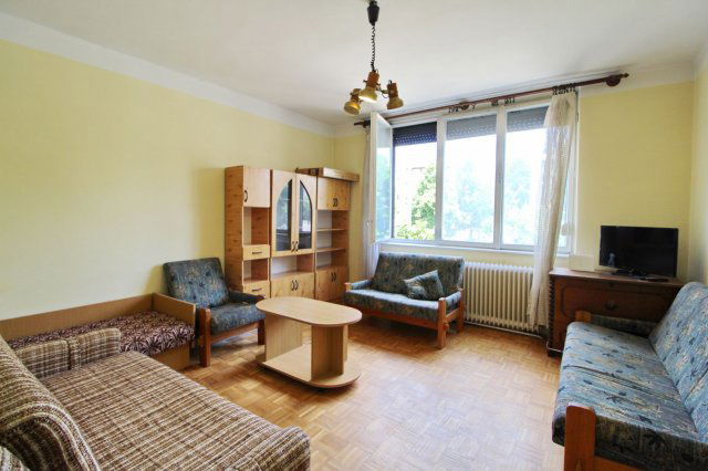 Kiadó panellakás, albérlet, Debrecenben 260 E Ft / hó, 3 szobás