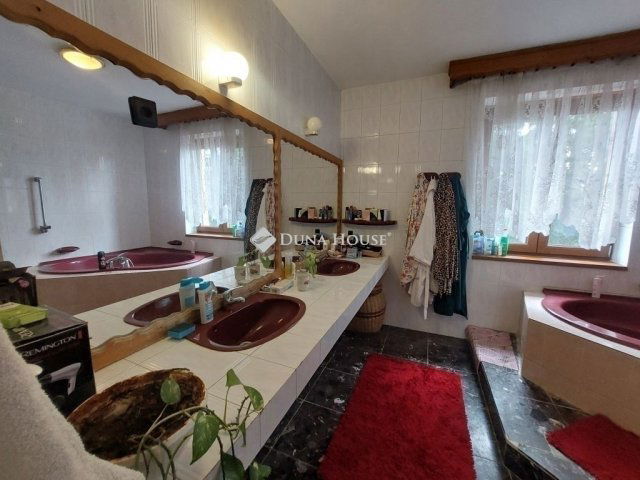 Eladó családi ház, Budapesten, XX. kerületben 229 M Ft