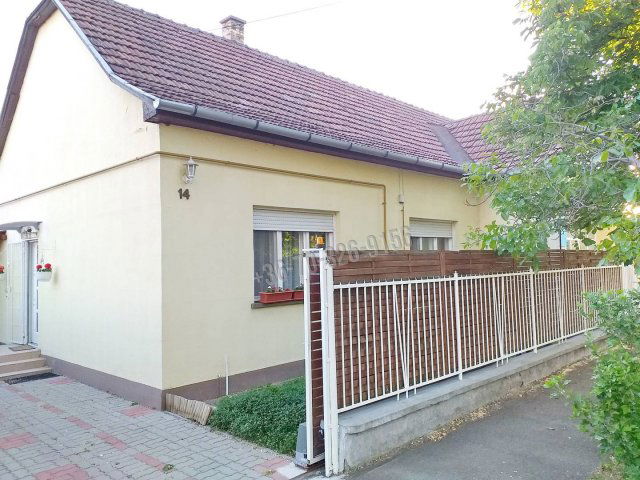 Eladó családi ház, Halásztelken 74 M Ft, 3 szobás
