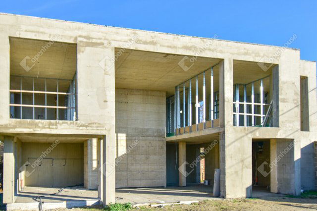 Eladó családi ház, Szegeden 79.9 M Ft, 5 szobás