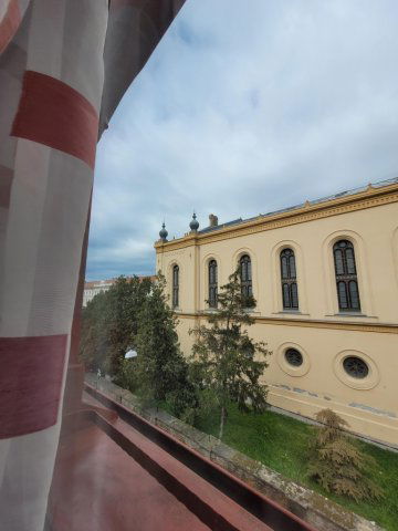 Eladó hotel, Pécsett 650 M Ft, 23 szobás / költözzbe.hu