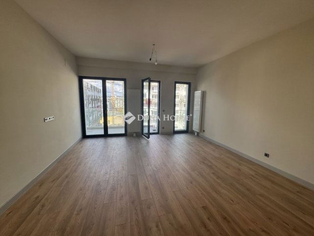 Eladó téglalakás, Budapesten, IX. kerületben 93.8 M Ft, 1 szobás