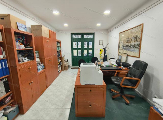 Eladó iroda, Szolnokon 29.5 M Ft, 2 szobás / költözzbe.hu