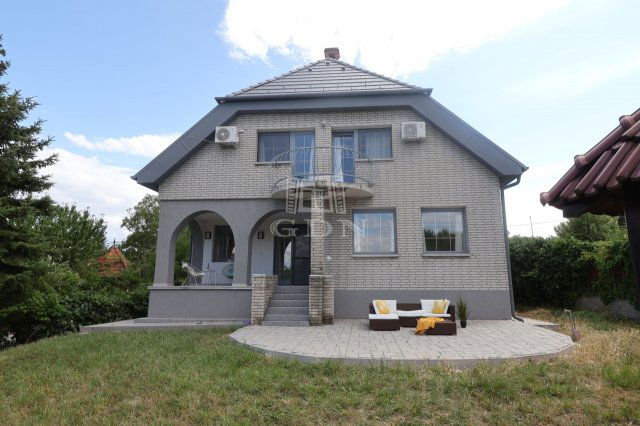 Eladó családi ház, Budapesten, XXII. kerületben 279.8 M Ft