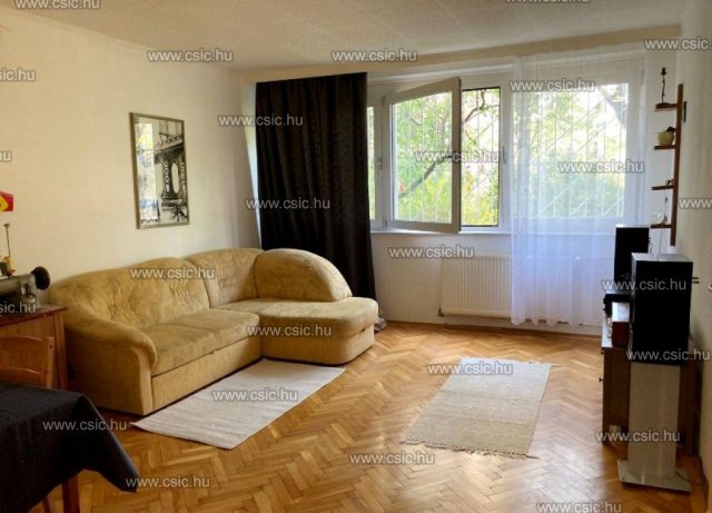 Eladó téglalakás, Budapesten, IV. kerületben, Pozsonyi utcában