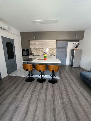 Eladó téglalakás, Sopronban 59.99 M Ft, 3 szobás