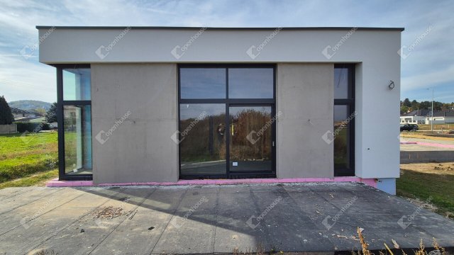 Eladó családi ház, Győrújbaráton 165 M Ft, 4 szobás