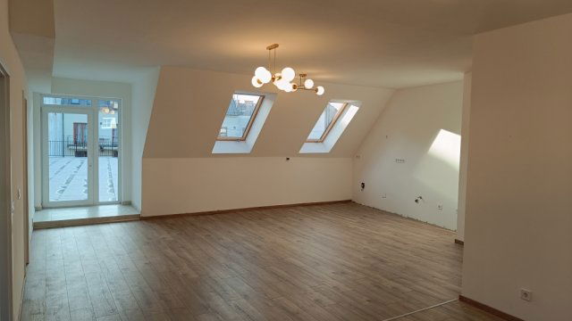 Eladó téglalakás, Budapesten, VI. kerületben 204.75 M Ft