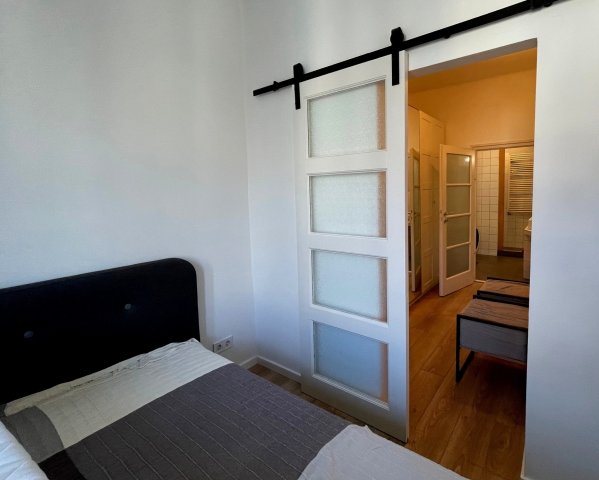 Kiadó téglalakás, albérlet, VIII. kerületben, Baross utcában