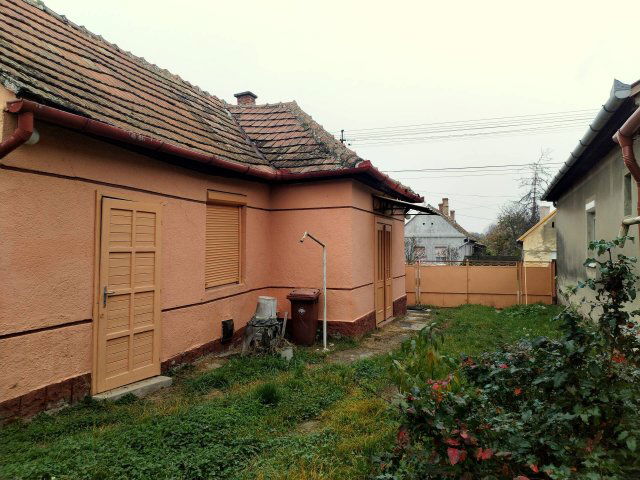 Eladó családi ház, Marcaliban 24.5 M Ft, 2 szobás