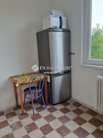 Eladó téglalakás, Tatabányán 26.9 M Ft, 2 szobás