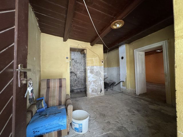 Eladó családi ház, Lovasberényben 8.9 M Ft, 2 szobás