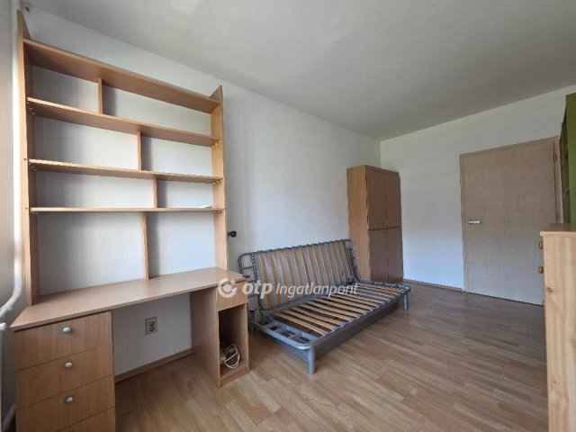 Eladó téglalakás, Budapesten, VIII. kerületben 80.6 M Ft