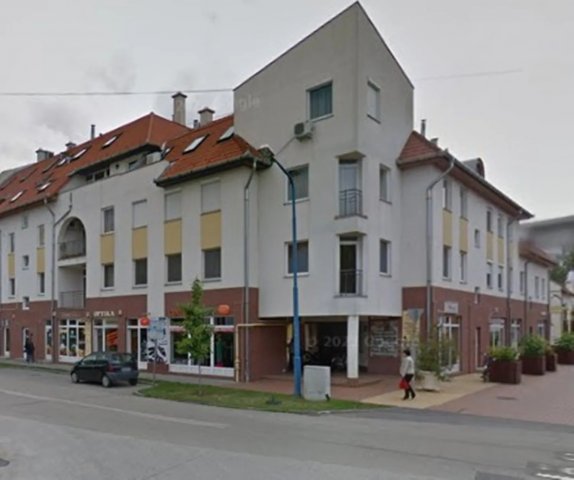 Eladó téglalakás, Szentesen 27 M Ft, 1+2 szobás