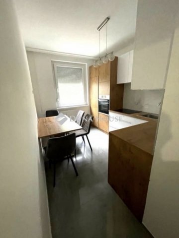 Eladó panellakás, Debrecenben 59.9 M Ft, 2 szobás