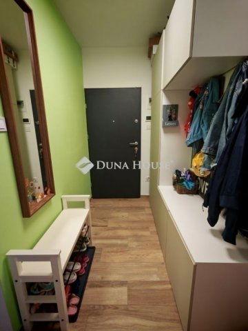 Eladó téglalakás, Halásztelken 94.9 M Ft, 5 szobás