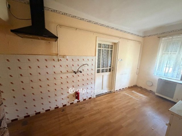 Eladó családi ház, Biharnagybajomban 7.5 M Ft, 2 szobás