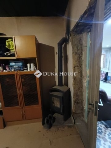 Eladó családi ház, Sülysápon 36.9 M Ft, 3 szobás