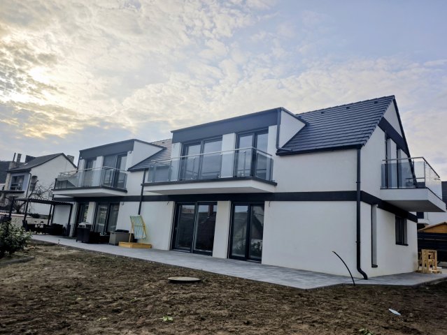 Eladó téglalakás, Balatonalmádiban 116 M Ft, 3 szobás