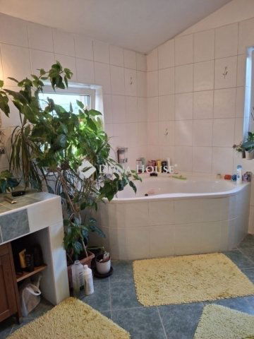 Eladó téglalakás, Budapesten, XX. kerületben 120 M Ft