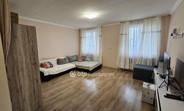 Eladó családi ház, Pusztaszabolcson 106 M Ft, 3 szobás