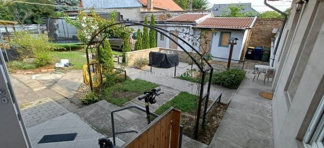Eladó téglalakás, Budapesten, XX. kerületben 41 M Ft, 1 szobás