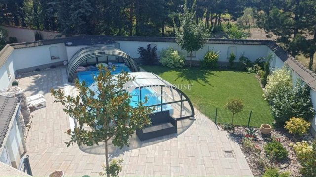 Eladó családi ház, Kecskeméten 199 M Ft, 5 szobás