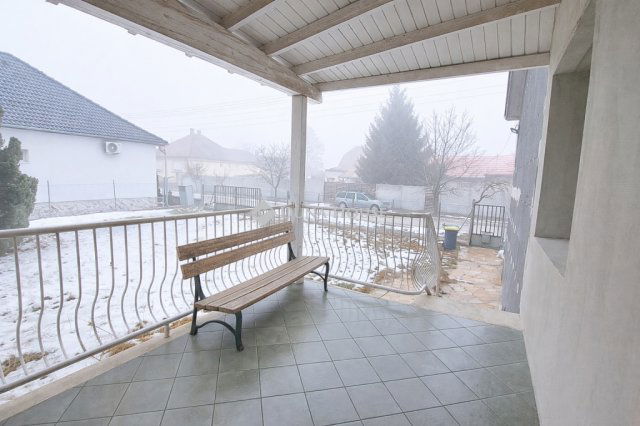 Eladó családi ház, Tápiószecsőn 75 M Ft, 4 szobás