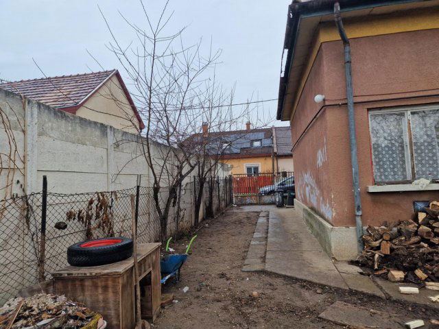 Eladó családi ház, Budapesten, XVIII. kerületben 68.5 M Ft