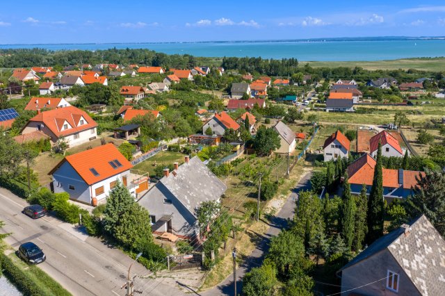 Eladó családi ház, Paloznakon 299 M Ft, 6 szobás