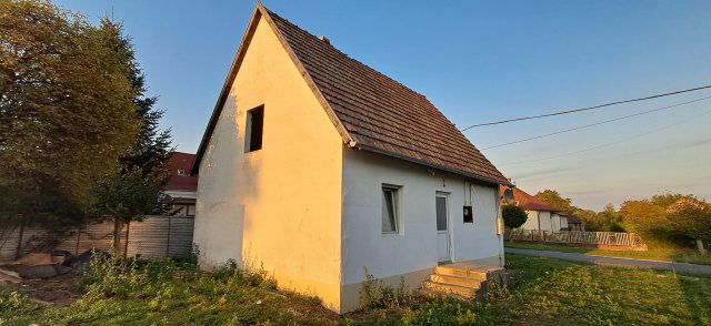 Eladó családi ház, Zalaszentjakabon 12.9 M Ft, 1 szobás