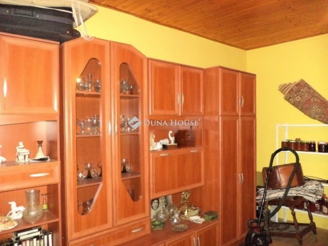 Eladó családi ház, Velencén 83.4 M Ft, 4 szobás